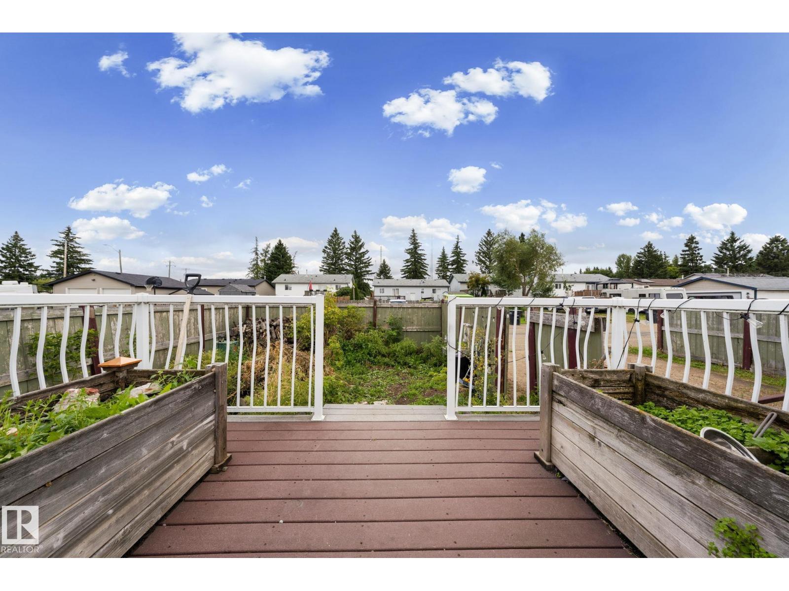 34 SPRUCE MEADOW LN - 27
