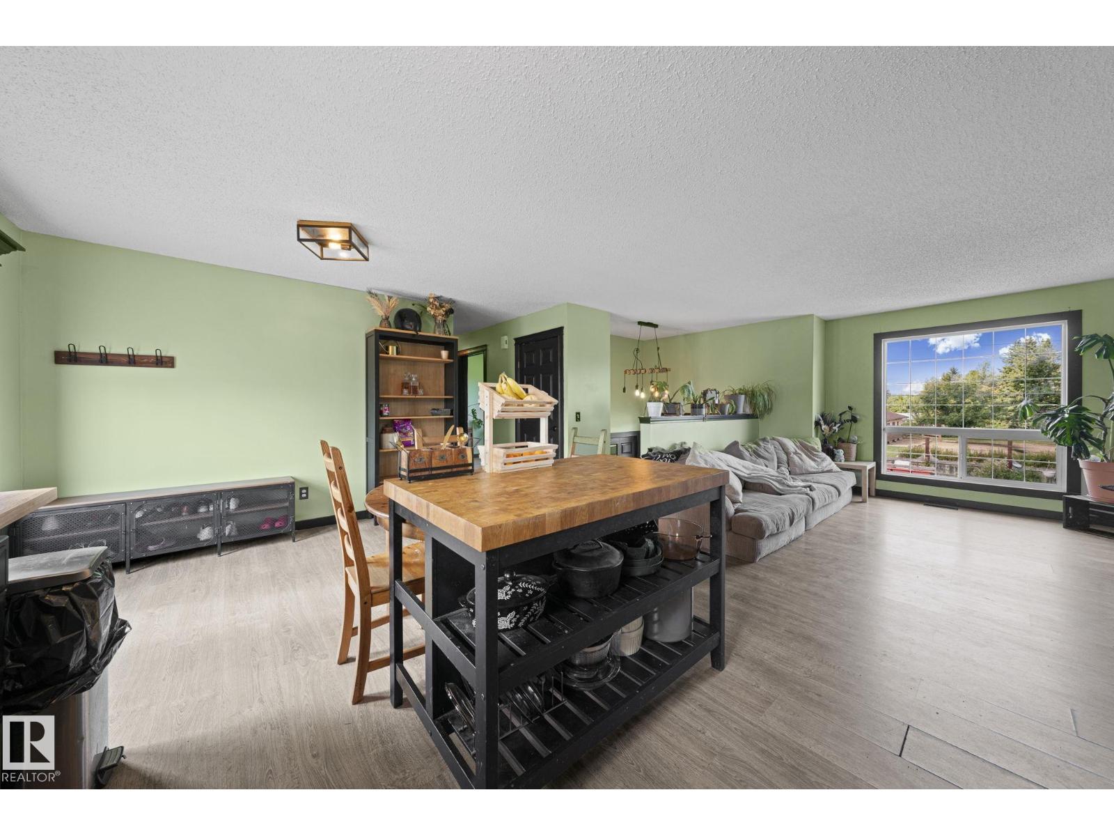 34 SPRUCE MEADOW LN - 5