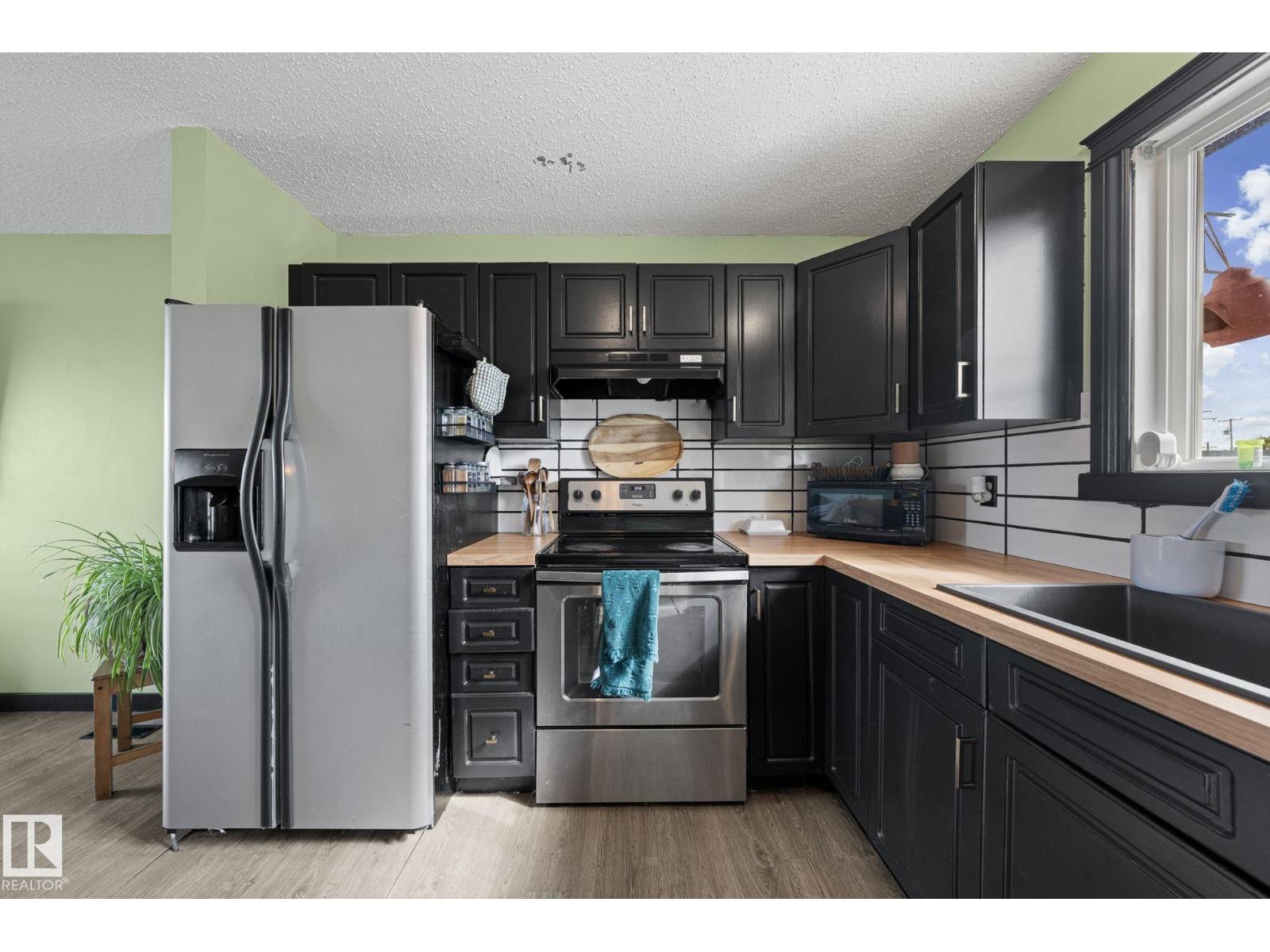 34 SPRUCE MEADOW LN - 7