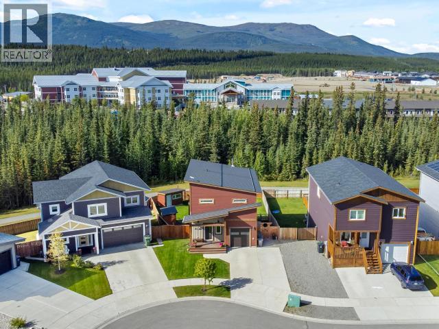 16 ISKOOT CRESCENT, Whitehorse — photo 2