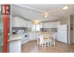 Kitchen - 9 7583 Central Saanich Rd, Central Saanich, BC V8M2B6 Photo 7
