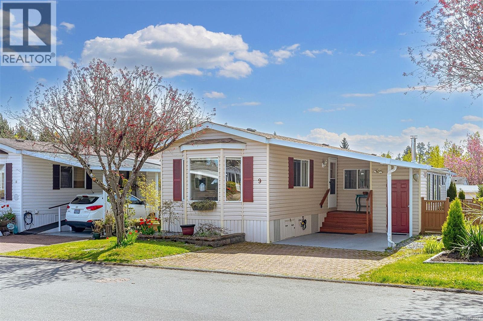 Property for sale at 9 7583 Central Saanich Rd