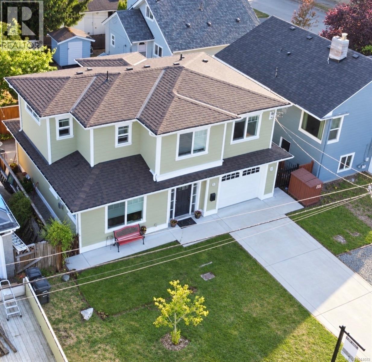 Property for sale at 57 Sims Ave