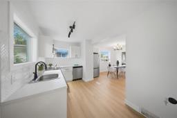 541 Johnson Avenue E, Winnipeg, MB R2L1A9 Photo 11
