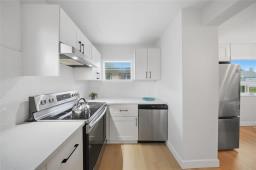 541 Johnson Avenue E, Winnipeg, MB R2L1A9 Photo 10