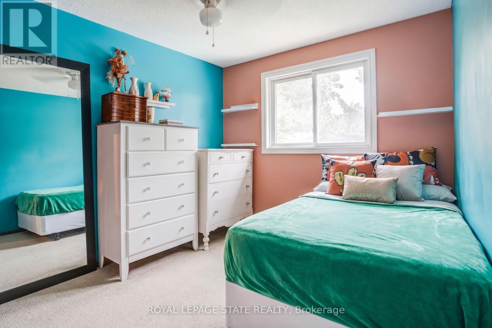 106 APPLEFORD ROAD - 24