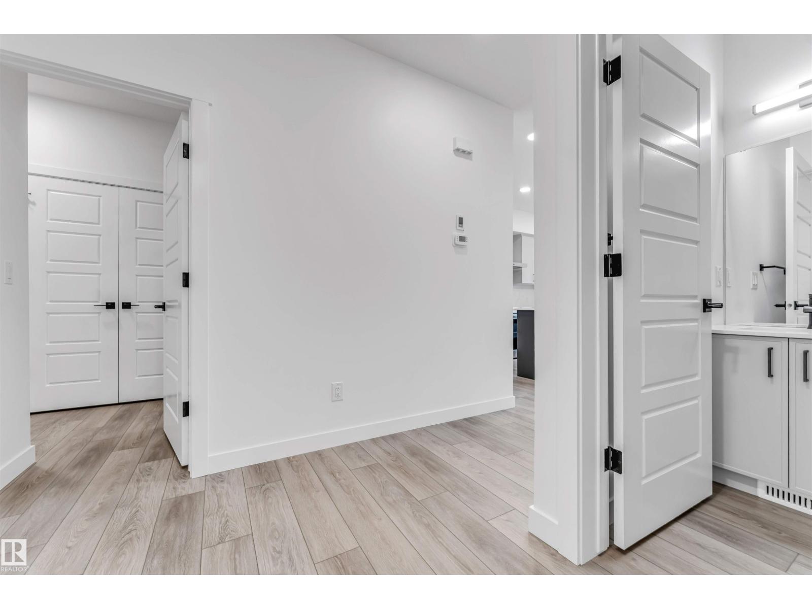 904 17 AV NW - 12