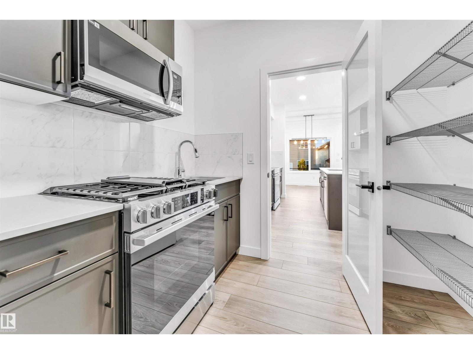 904 17 AV NW - Image 16