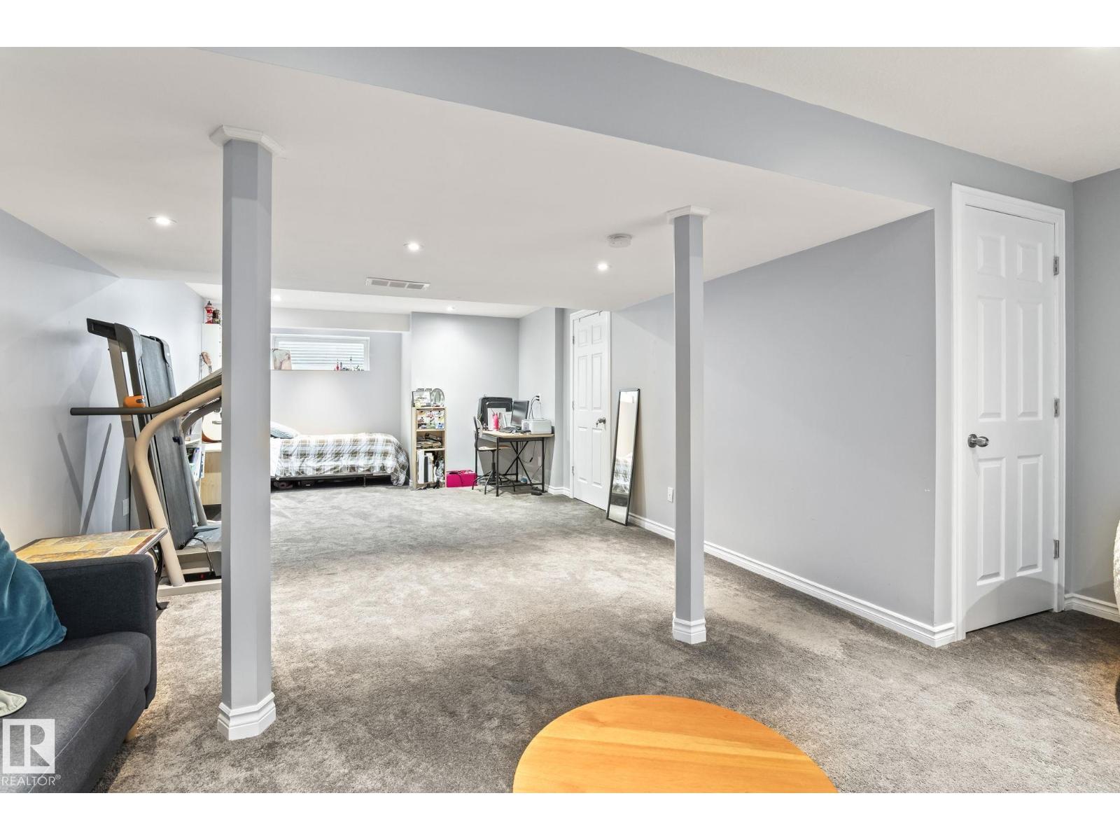 120 CRANSTON PL - 23