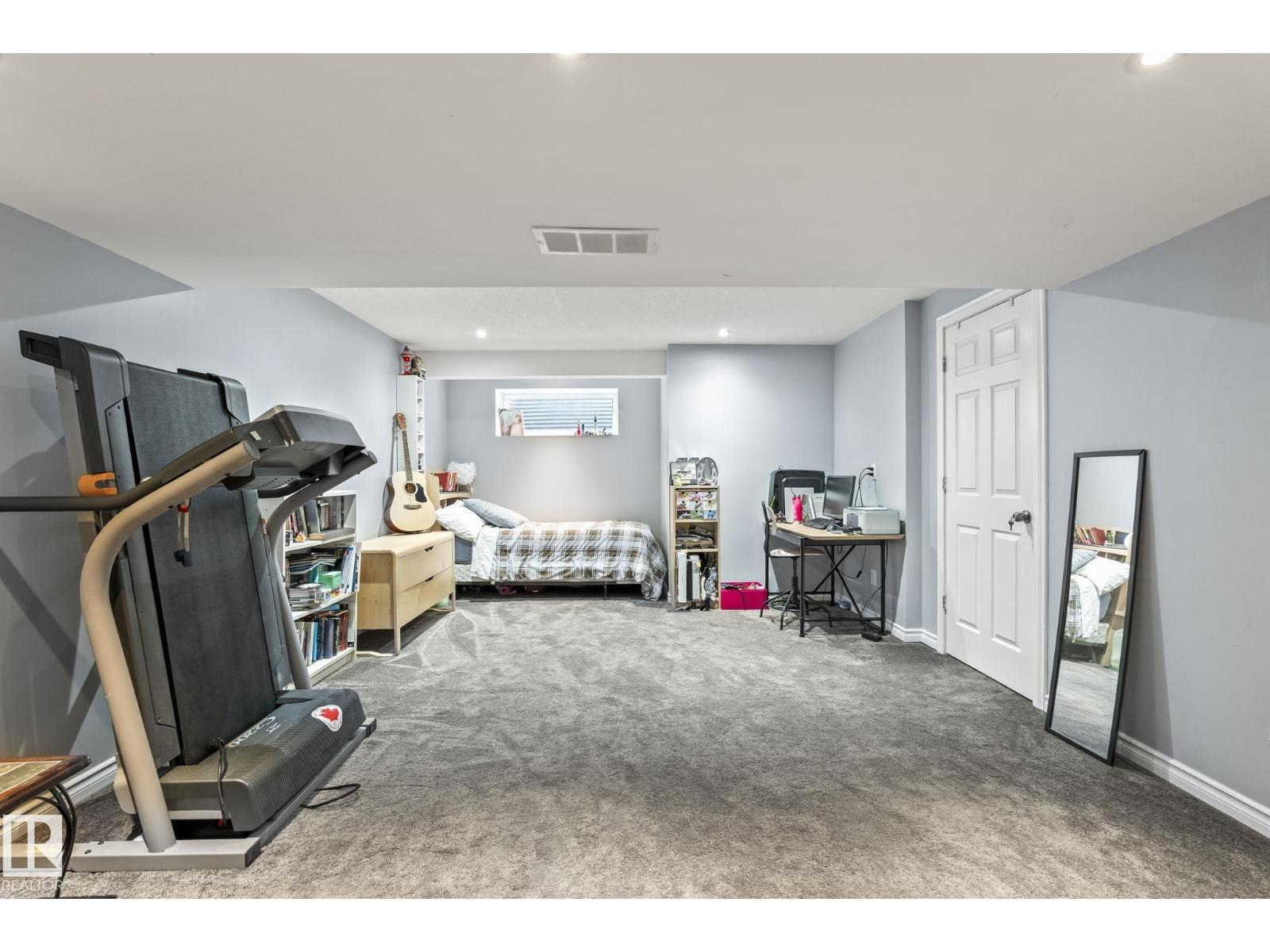 120 CRANSTON PL - 25