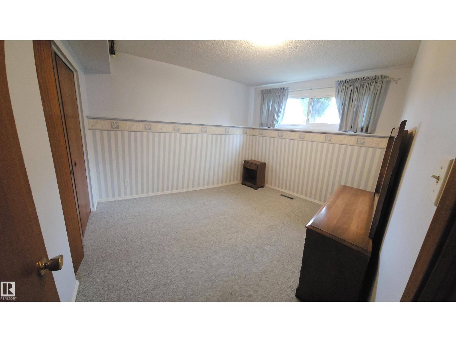 13439 114 ST NW - 25