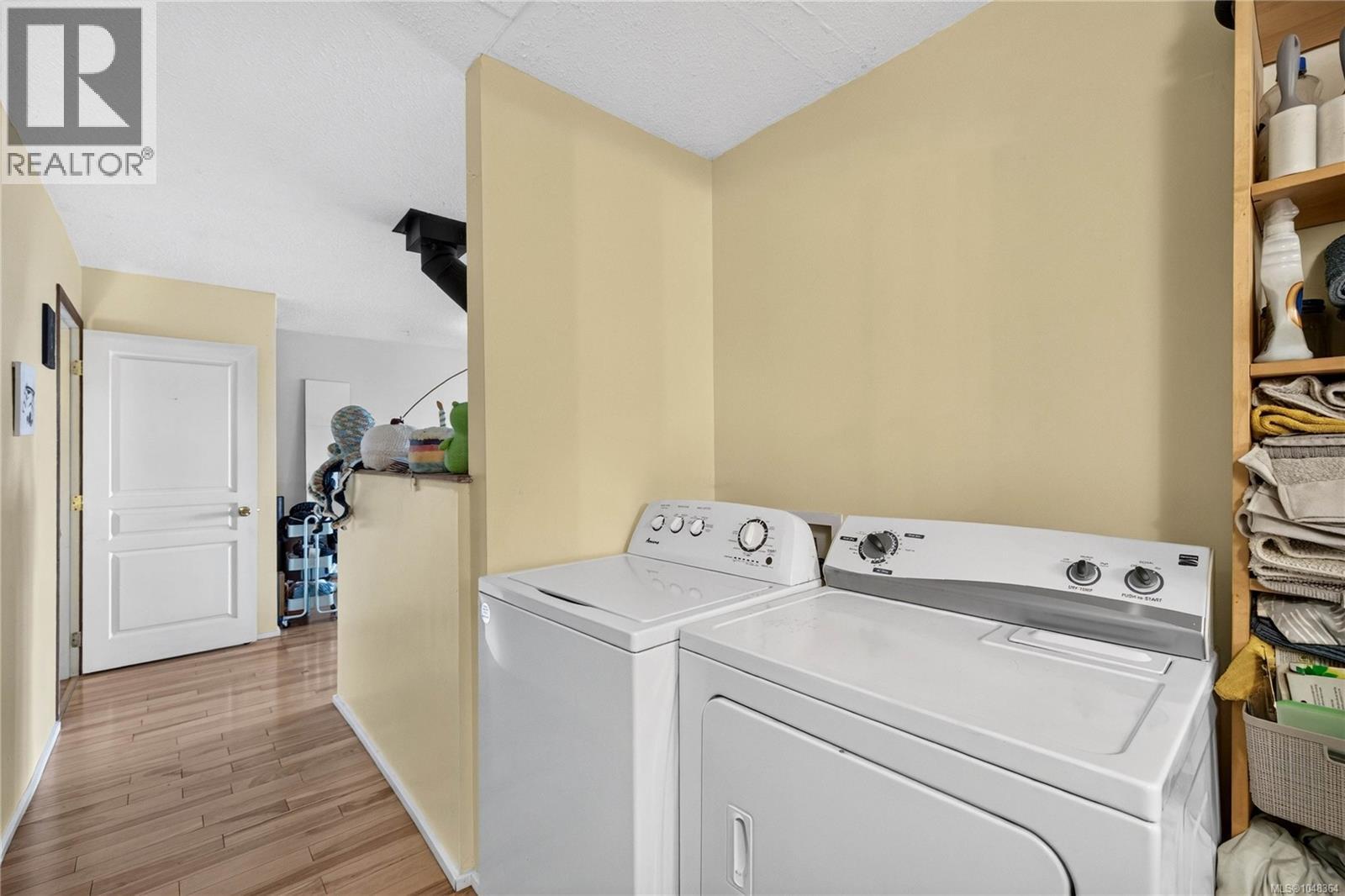 321 Collins Rd - 32