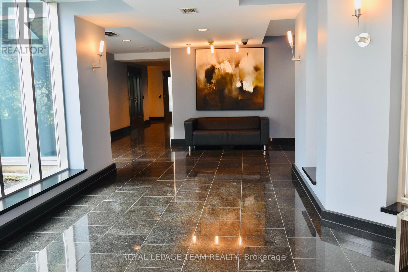 1 Bed, 1 Bath House for Rent in Ottawa – 3E – 150 YORK STREET, Ottawa – MLS# X13724602 - Image 13
