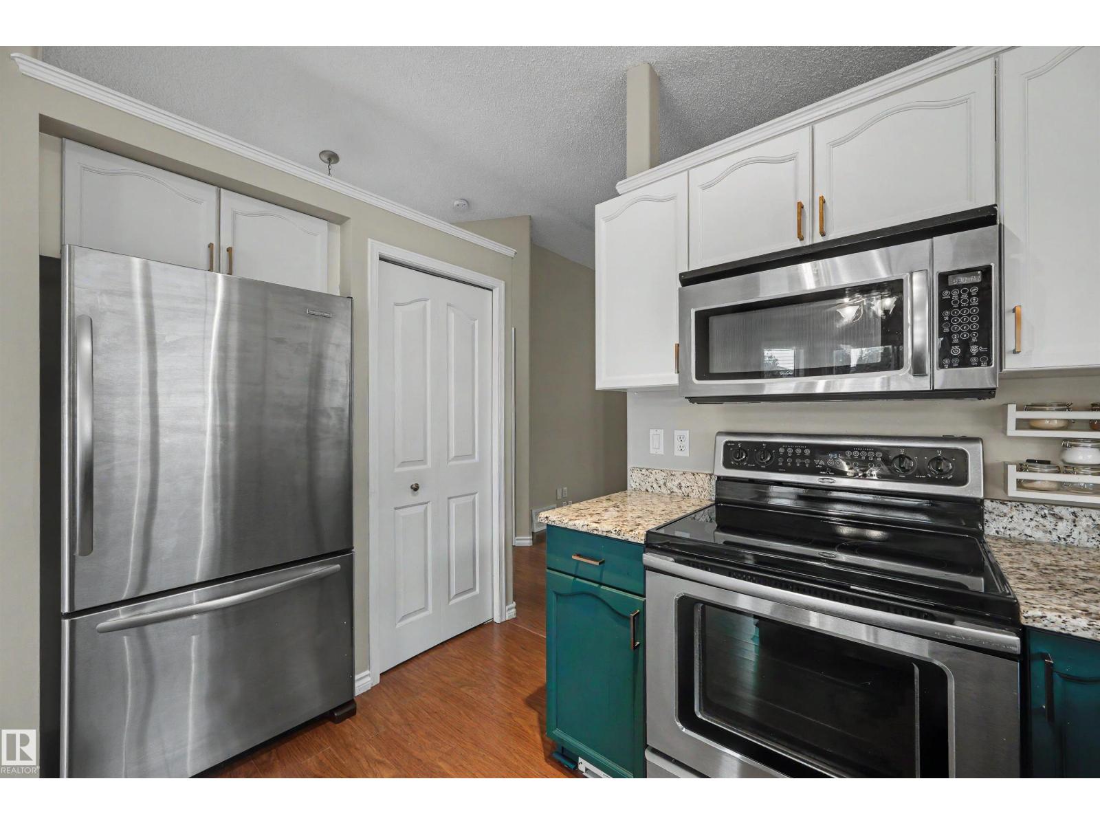 142 Foxboro WY - 15