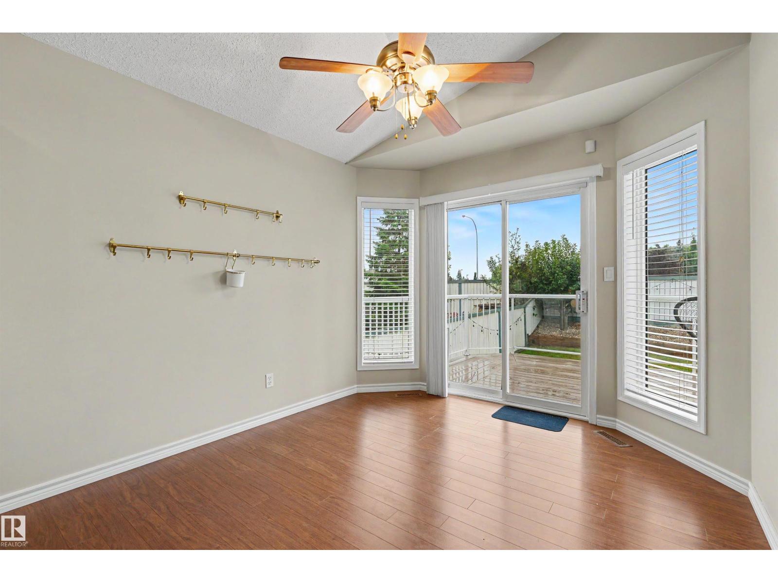 142 Foxboro WY - 17