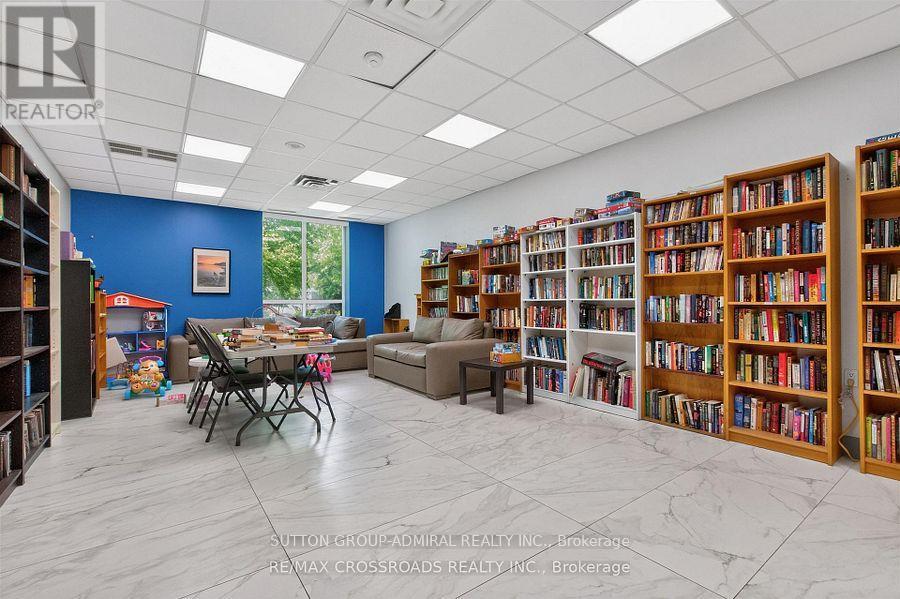 #435 650 LAWRENCE AVENUE W - 25