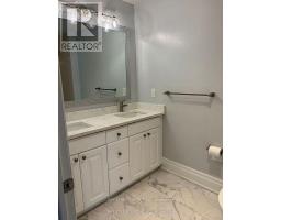 2086 Pharmacy Avenue, Toronto, ON M1W1H8 Photo 20