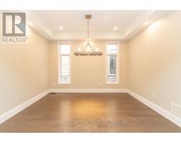 Family room - 15 Little Celeste Court, Vaughan, ON L6A4Z7 Photo 6