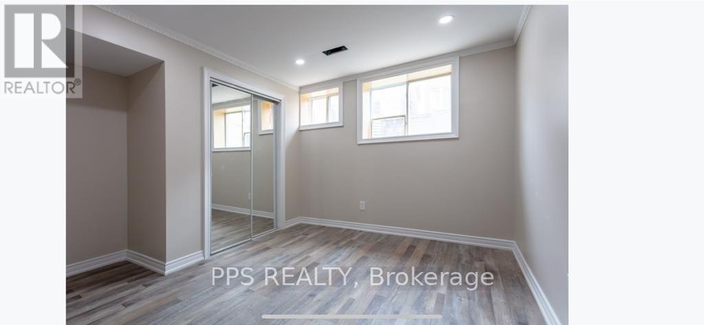 1429 Leger Way North, Milton (FO Ford), Ontario, L9E1E3, Milton (FO Ford), Ontario — photo 4 of 5