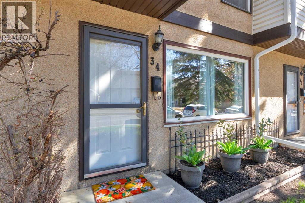 #34 630 Sabrina Road SW - 2