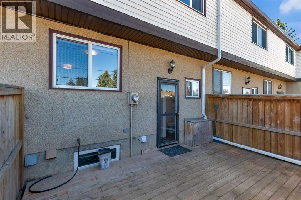 #34 630 Sabrina Road SW - 27