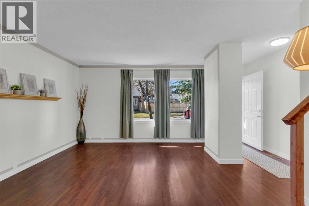 #34 630 Sabrina Road SW - 4