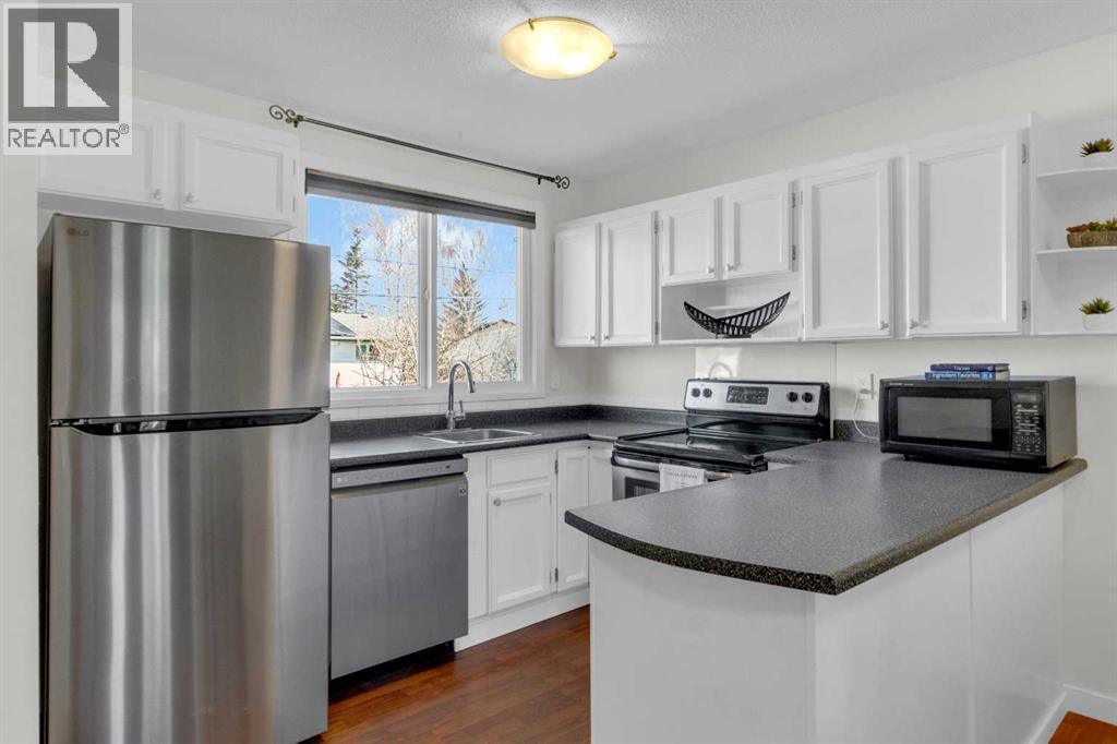 #34 630 Sabrina Road SW - 9