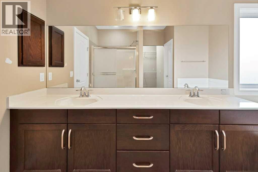 26 Redstone Cove NE - 32