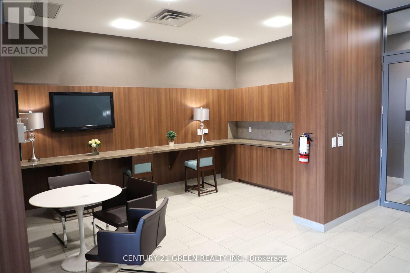 #515 260 Sackville Street West, Toronto (Regent Park), Ontario, M5A0B3, Toronto (Regent Park), Ontario — photo 4 of 5