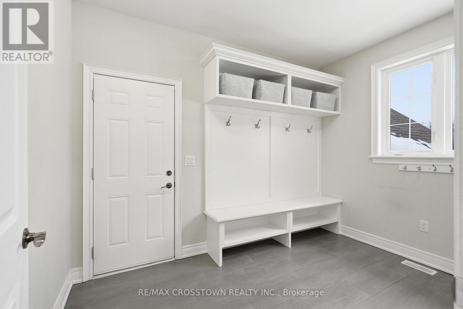 2055 ELANA DRIVE - Image 23
