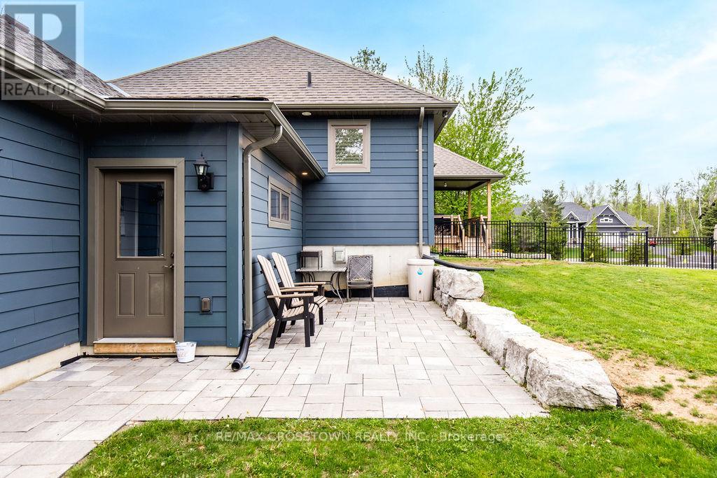 2055 ELANA DRIVE - Image 36