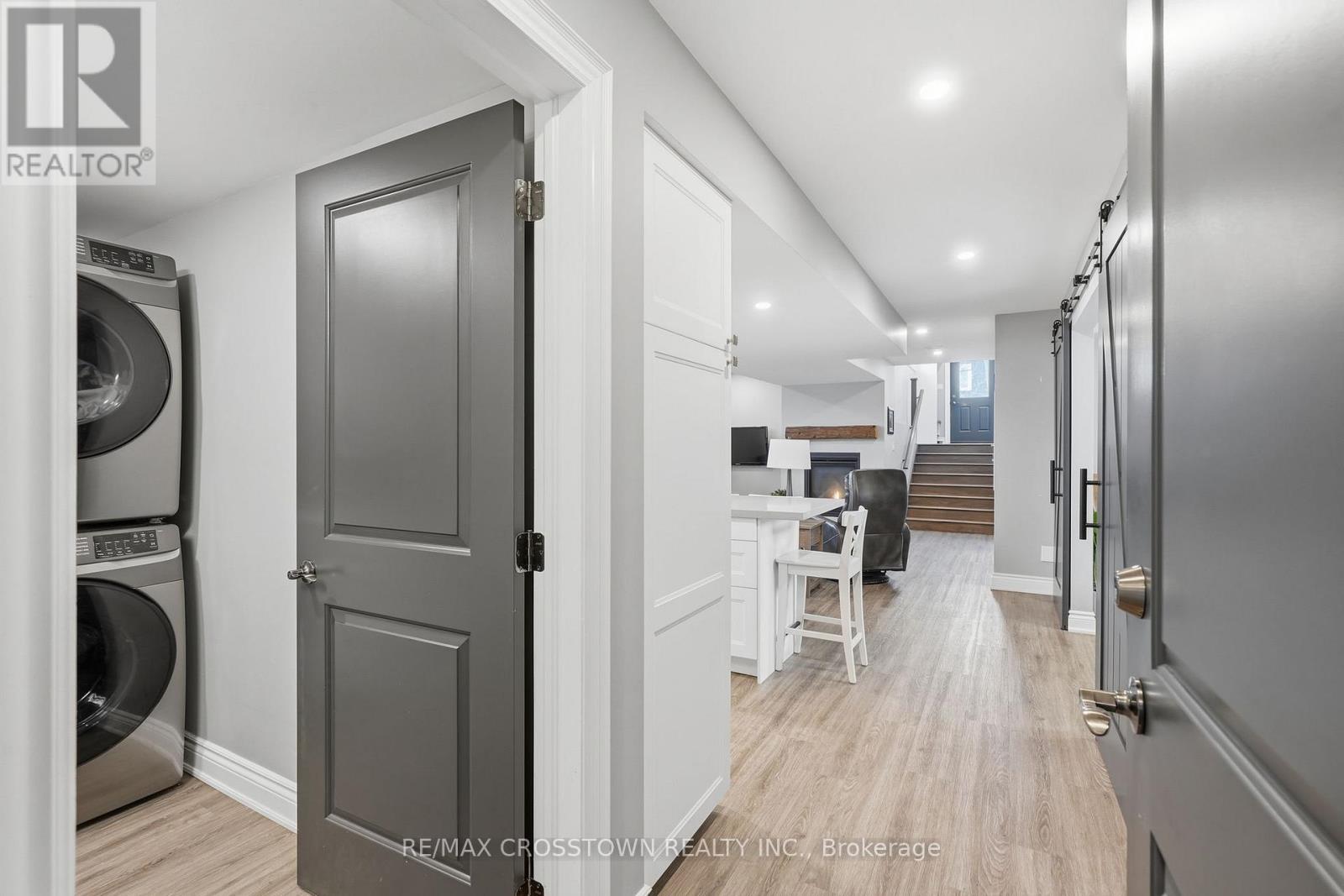 2055 ELANA DRIVE - Image 37