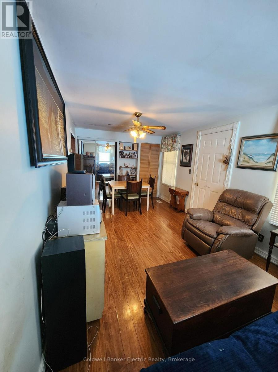 24 Victoria Street East, Kawartha Lakes (Omemee), Ontario, K0L2W0, Kawartha Lakes (Omemee), Ontario — photo 3 of 5