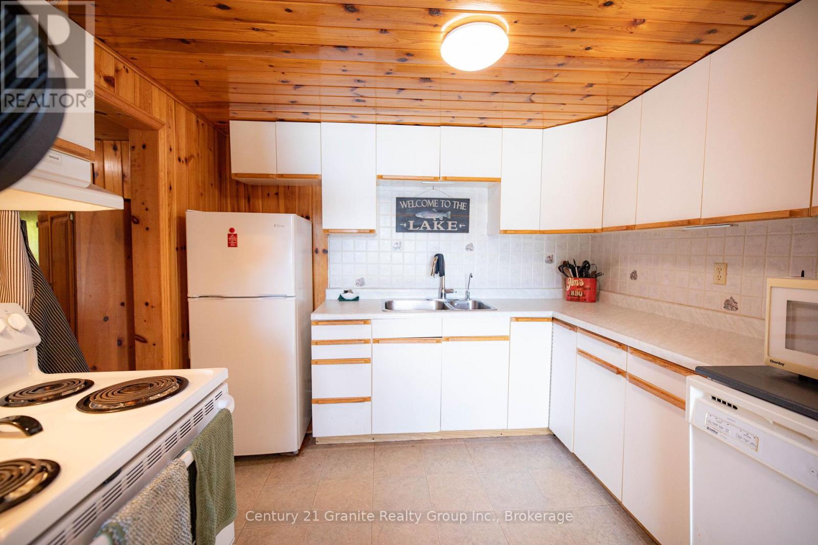 1292 BITTER LAKE ROAD - 13
