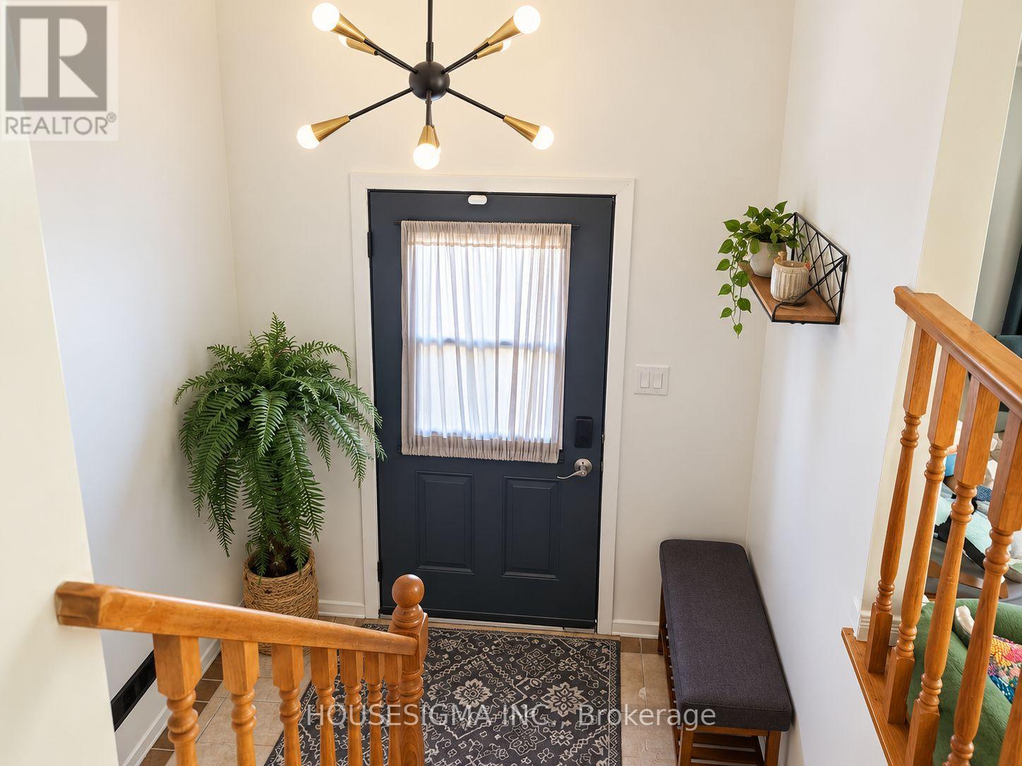 547 BARNES CRESCENT - 2