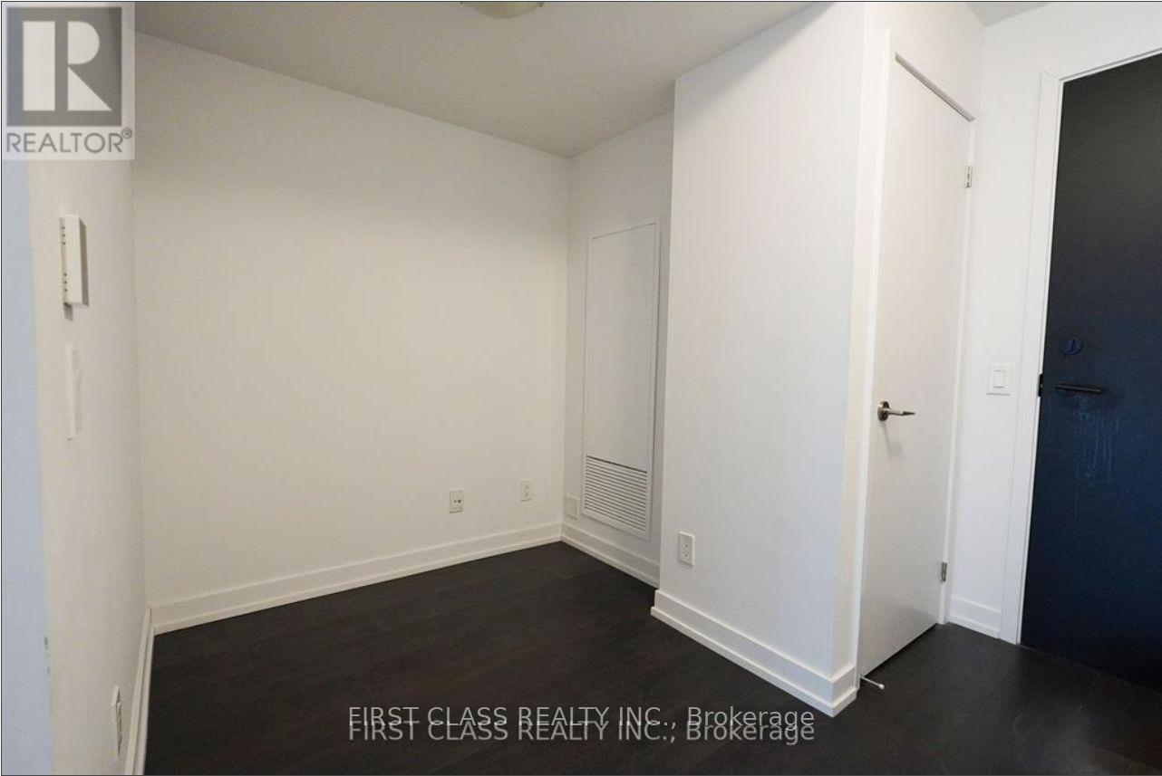 #712 125 Redpath Avenue, Toronto (Mount Pleasant West), Ontario, M4S2J9, Toronto (Mount Pleasant West), Ontario — photo 2 of 5