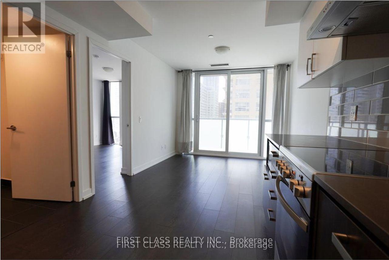 #712 125 Redpath Avenue, Toronto (Mount Pleasant West), Ontario, M4S2J9, Toronto (Mount Pleasant West), Ontario — photo 4 of 5