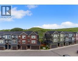 237 Cranbrook Square Se, Calgary, AB T3M3K8 Photo 40