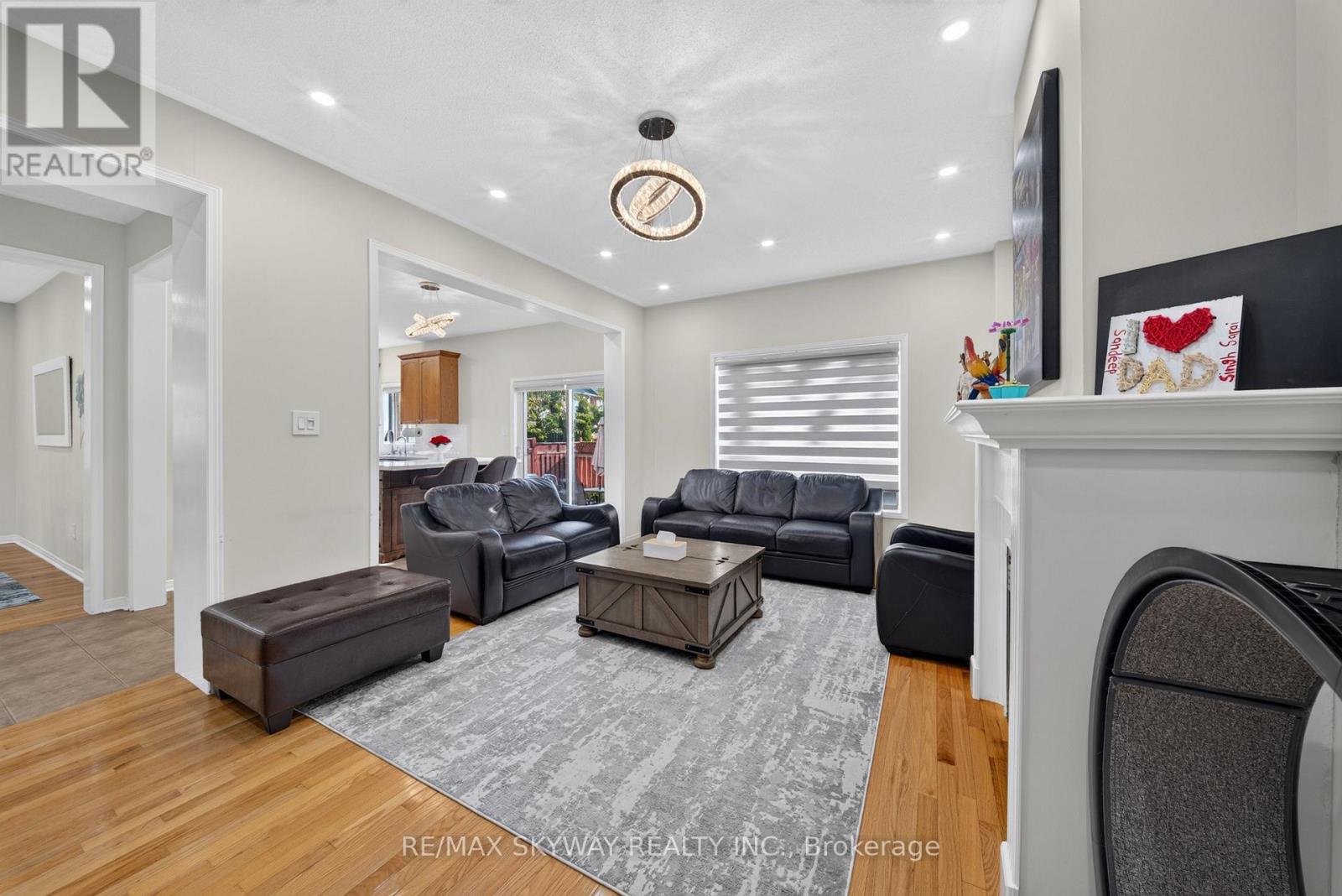 59 CRYSTAL GLEN CRESCENT - 16