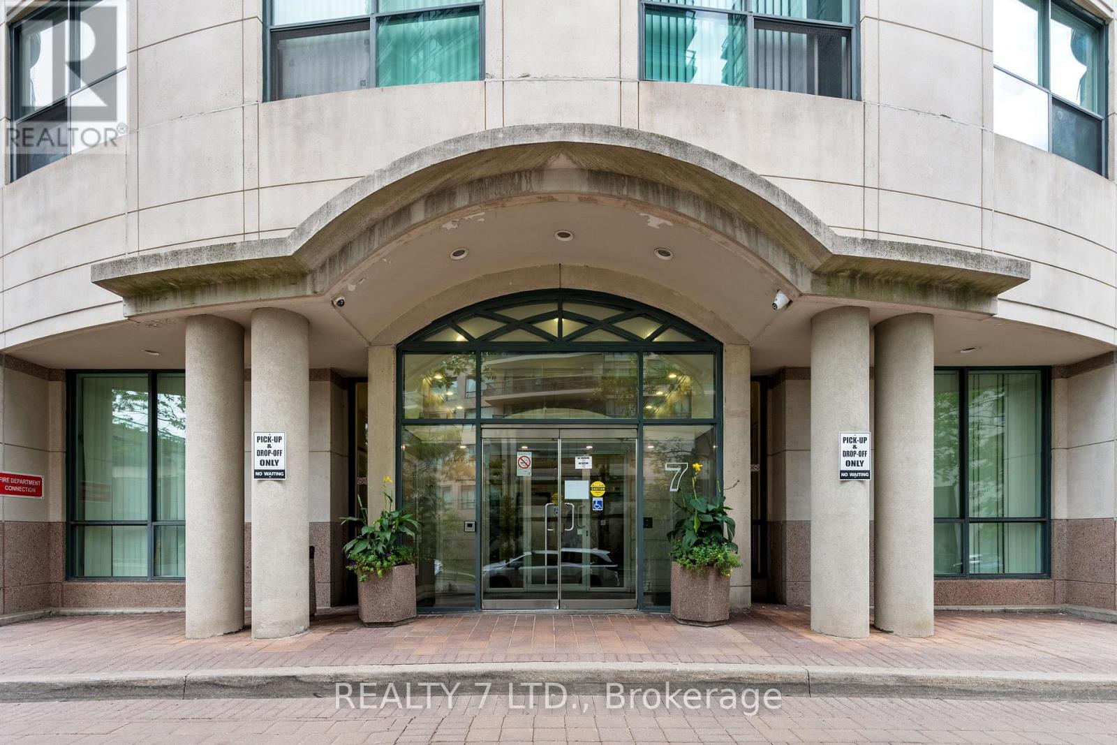 #1010 150 Fairview Mall Drive, Toronto (Don Valley Village), Ontario, M2J4T1, Toronto (Don Valley Village), Ontario — photo 5 of 5