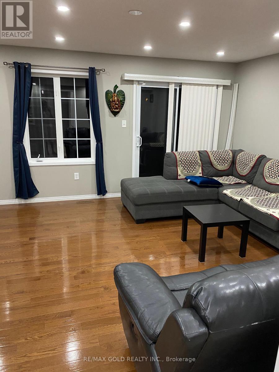 63 ROTUNDA STREET, Brampton (Fletcher's Creek Village) — photo 6
