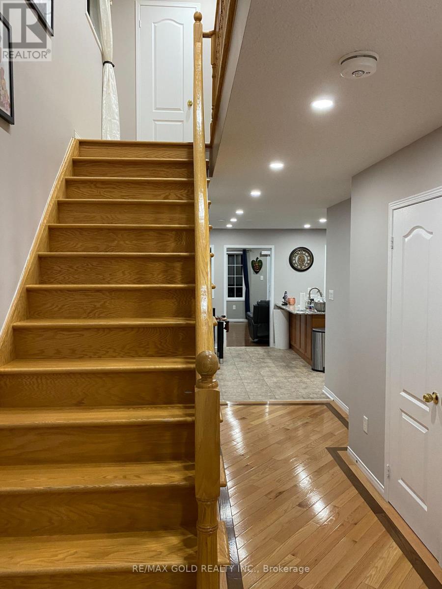63 ROTUNDA STREET, Brampton (Fletcher's Creek Village) — photo 3