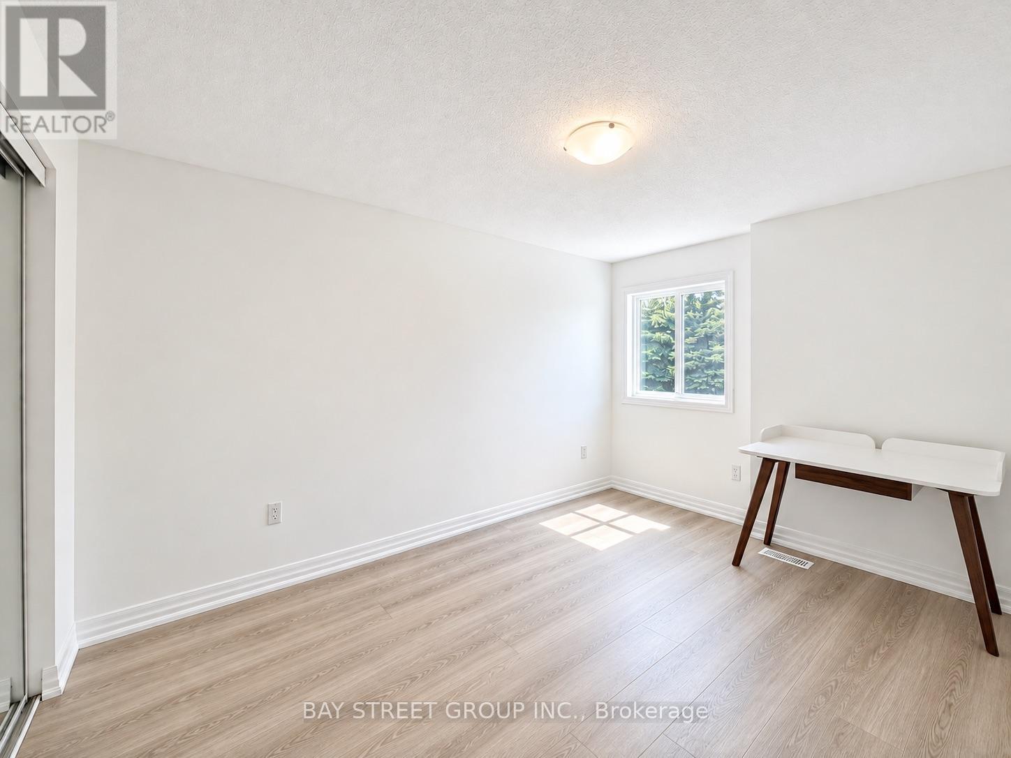 513 MARINER DRIVE — photo 3