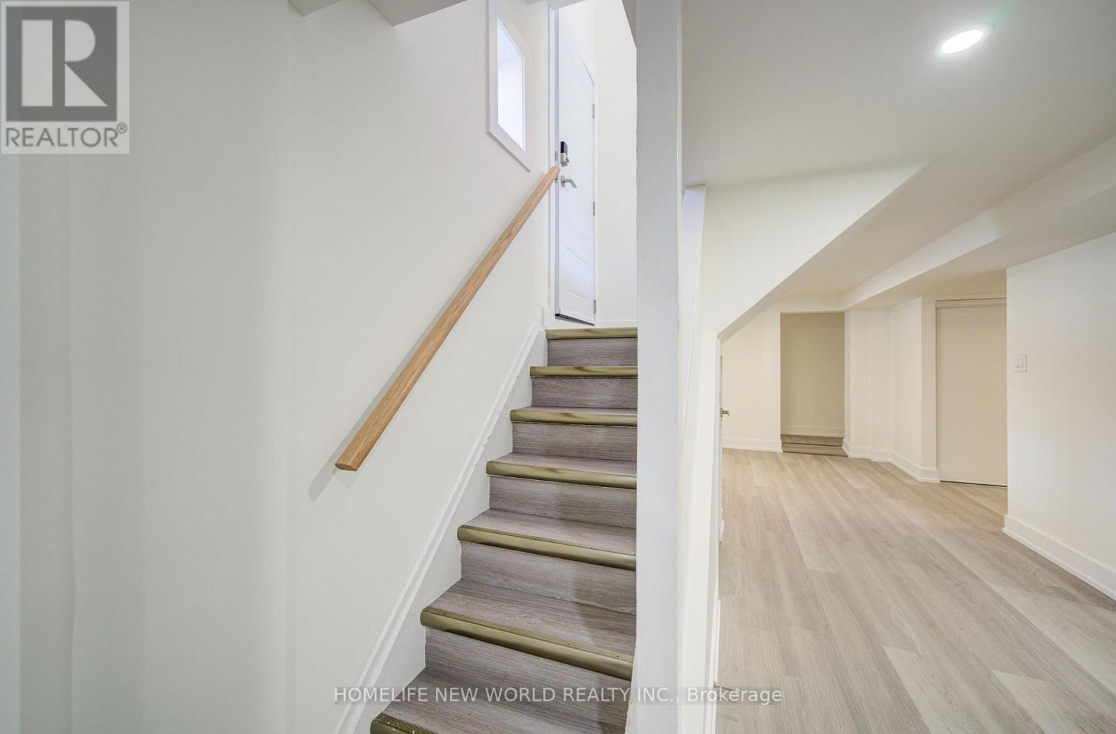 #Basement 88 Ellendale Drive, Toronto (Dorset Park), Ontario, M1P1N5, Toronto (Dorset Park), Ontario — photo 3 of 5