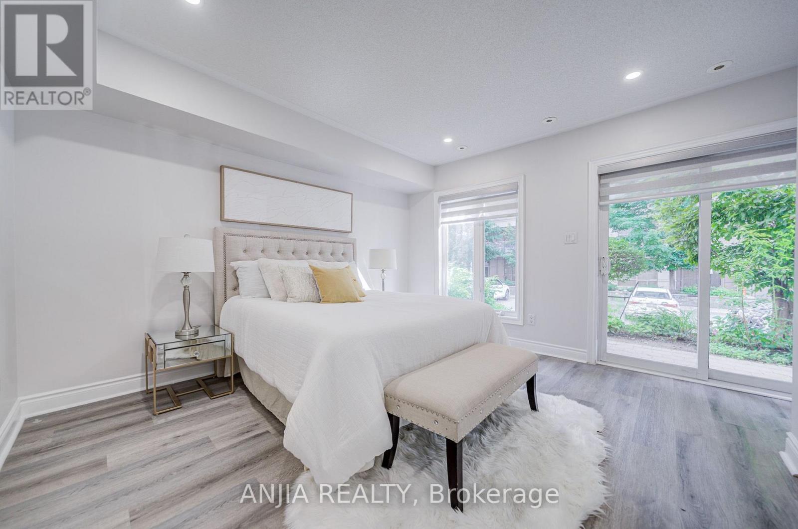 25 GALLERIA PARKWAY - 10