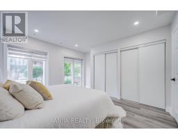 25 Galleria Parkway, Markham, ON L3T0A4 Photo 12
