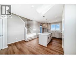 4pc Bathroom - 608 Sora Boulevard Se, Calgary, AB T3S0L6 Photo 13