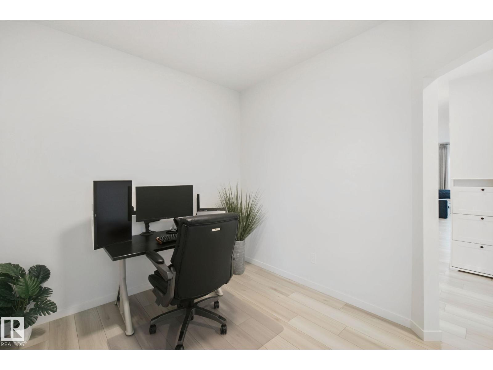 28 ROSEWOOD WY - 23