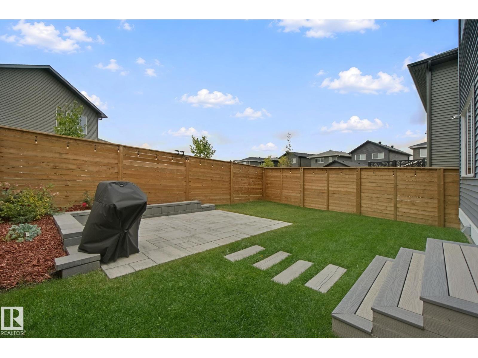 28 ROSEWOOD WY - 68