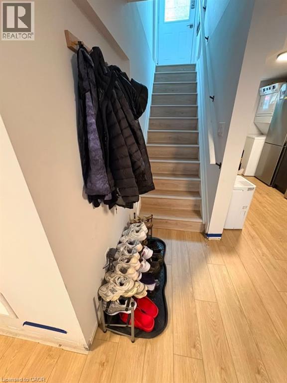 #Basement 565 MOHAWK Road West, Hamilton, Ontario, L9C1X5, Hamilton, Ontario — photo 2 of 5